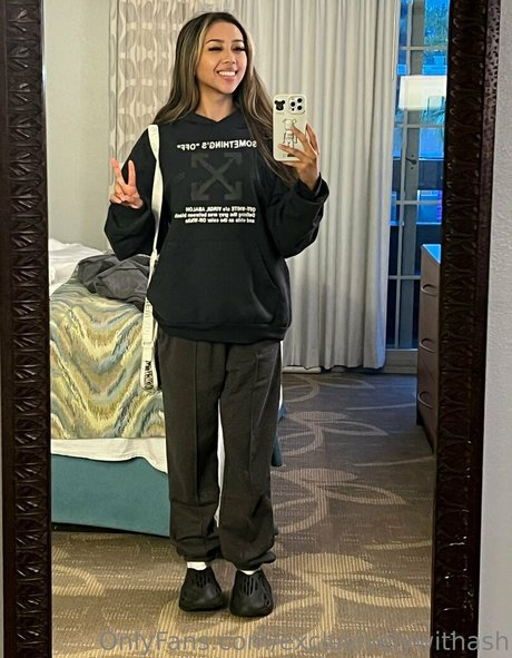 Ashley Rabanal pornstar naked archive