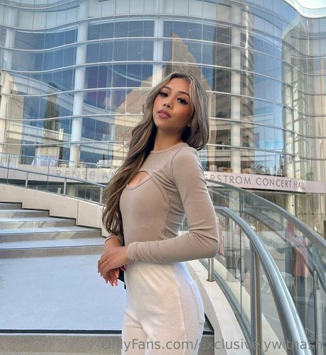 Ashley Rabanal pretty star photo