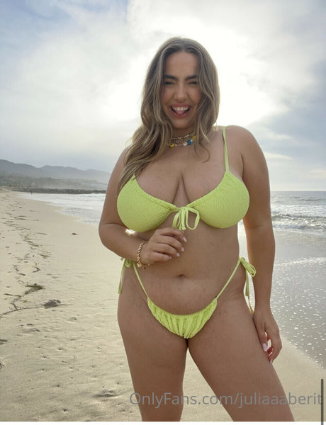 Julia Berit pornstar perfect images