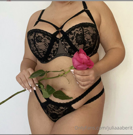 Julia Berit star nudes pic