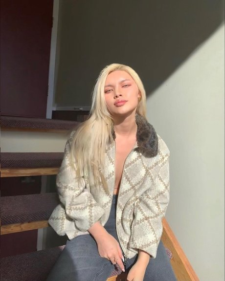 diakimeko pornographic actress img