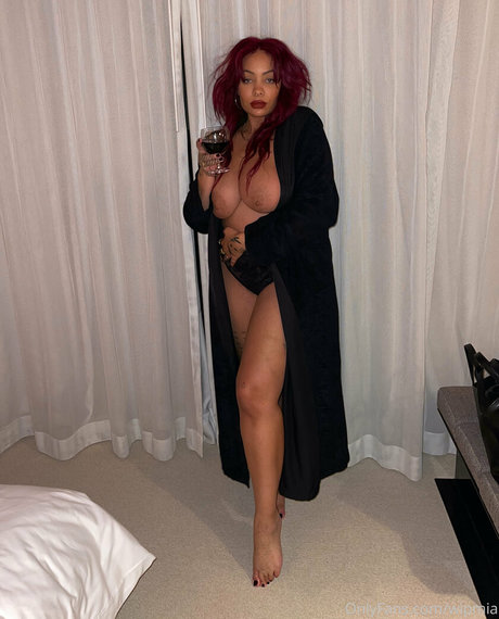 Mia Marion pornstar img