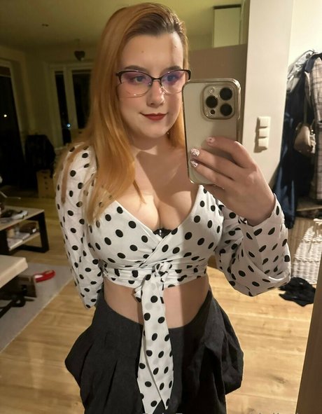 delimbre beautiful pornstar galleries