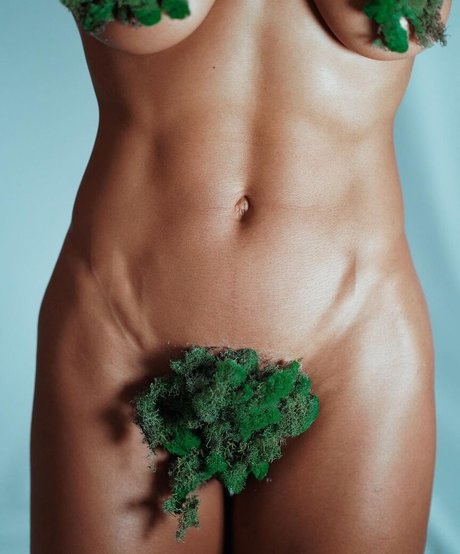 Frankiiy hd model photos