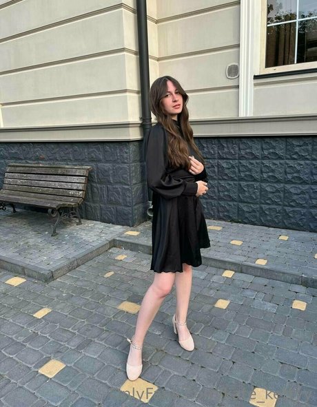 kate kettyy model top images