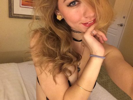 shemale masturbation onlyfans hot porn picture