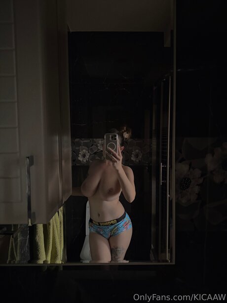 Kicaaw nudes star picture