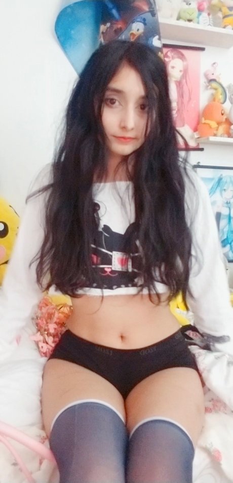 hinawynne star naked img