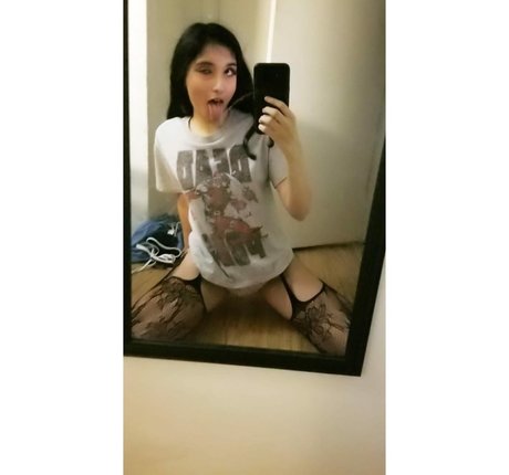 hinawynne pornstar art picture