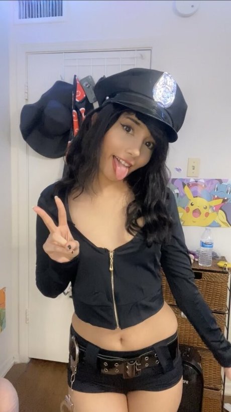 hinawynne perfect actress photos