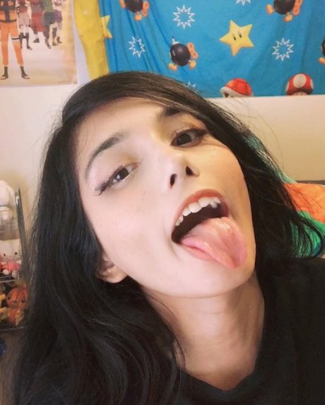 hinawynne star high quality photos