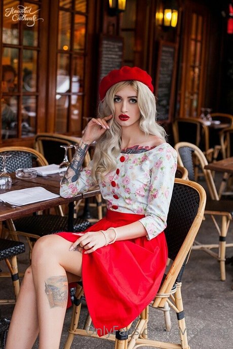 Flame Jade naked pornstar photos