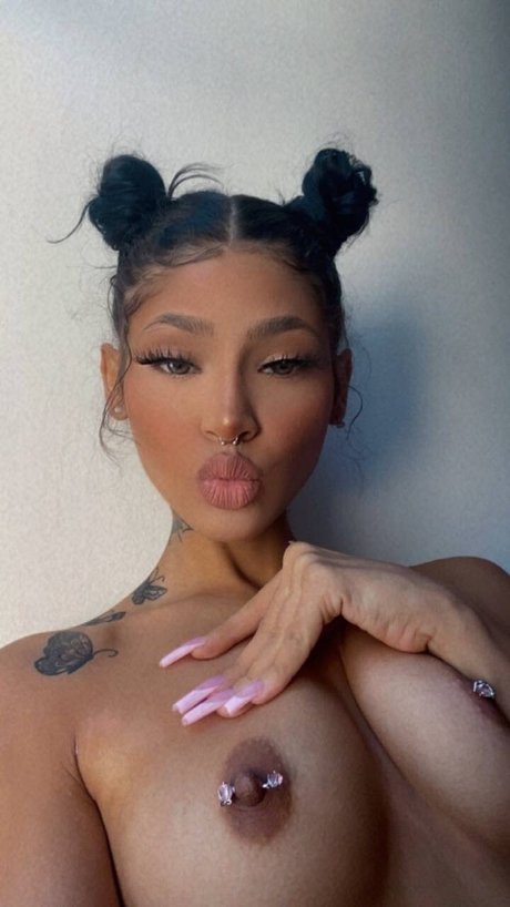 twinkle erotic model photo