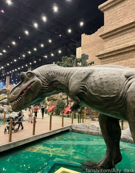 Ady Dark hot actress photo