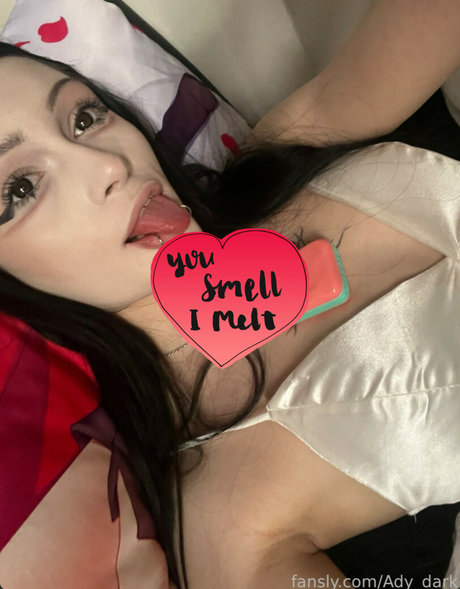 popular onlyfans nude images