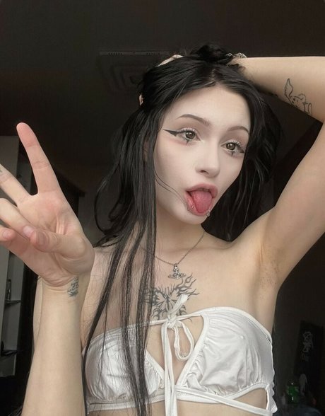 Ady Dark star pretty pictures