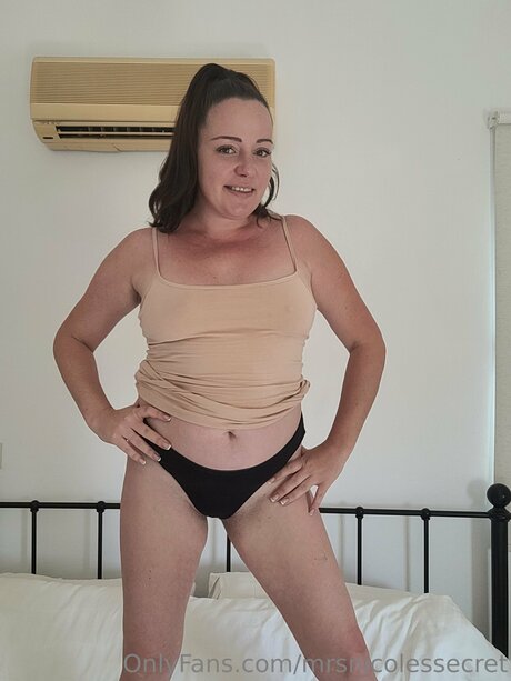 mrsnicolessecret pornographic actress pic