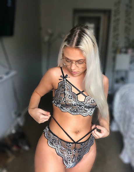 TheyCallMeKirby star pornographic photo