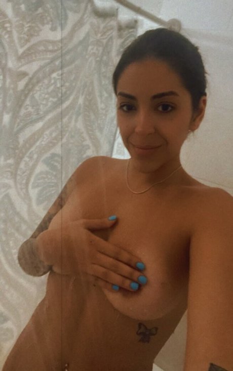 Mia Martinez perfect star img