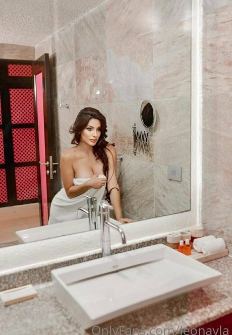 leonayla hd model img