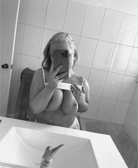 jesswheeler nudes actress pics