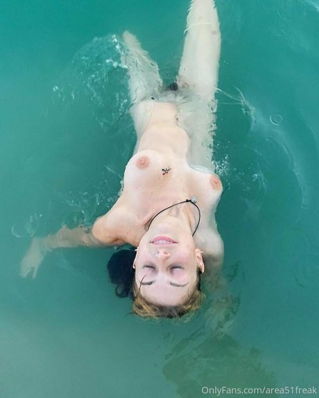 Area51Freak model pretty picture