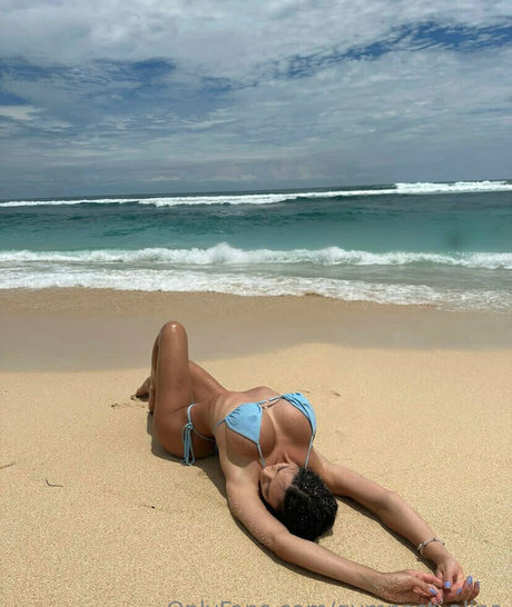 gymnast alina nude model gallery