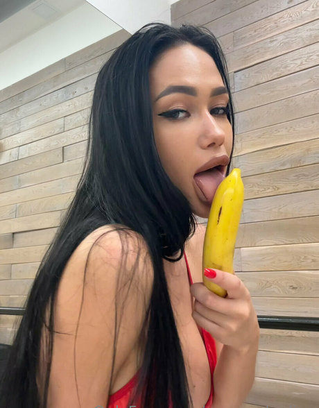 gymnast alina nice star img