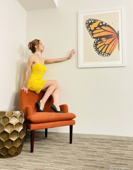 Octavia Red pretty star pic