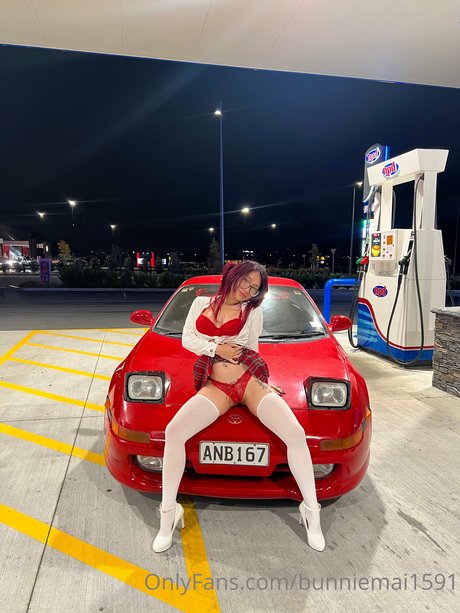 BunnieMai star perfect photo