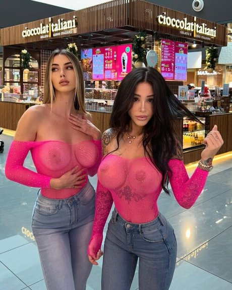 Eva Menta nice model photo