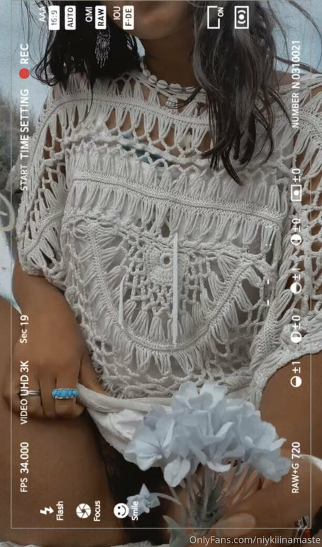 Niykiii Namaste star sexy image