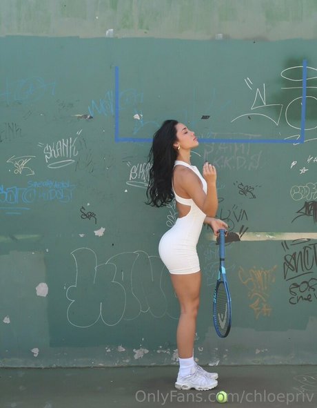 Chloepriv model free photos