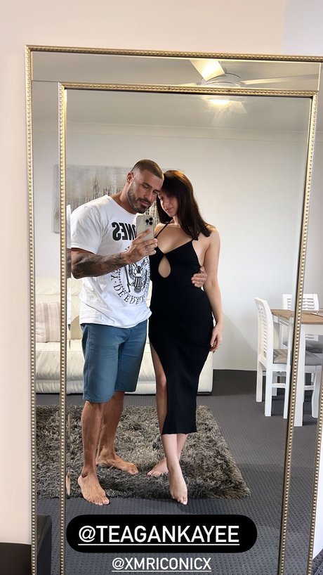 MR ICONIC porn star photos