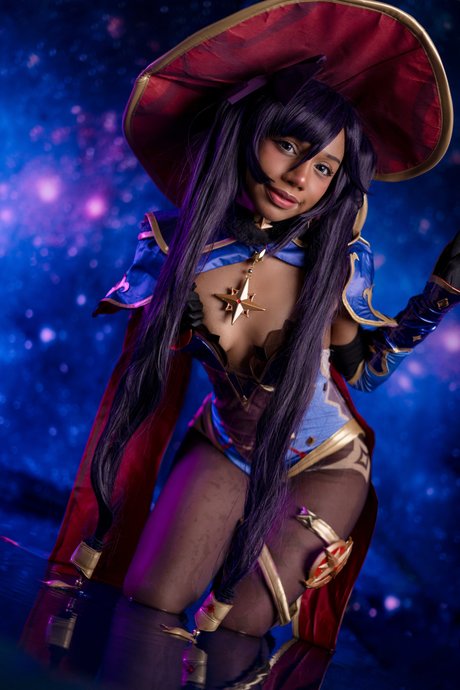 Akane Araragi nude pornstar pic