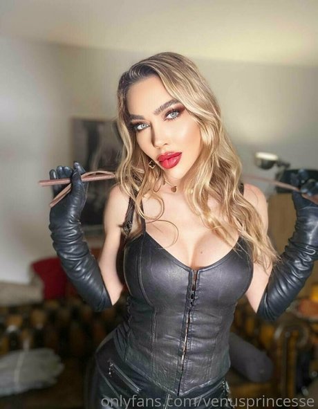 venus princesse xxx pornstar gallery