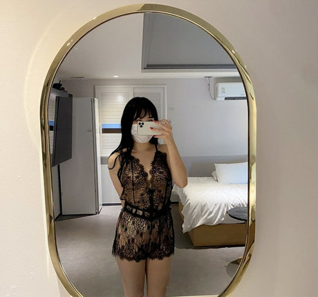 xoxo yuri pornstar art pic