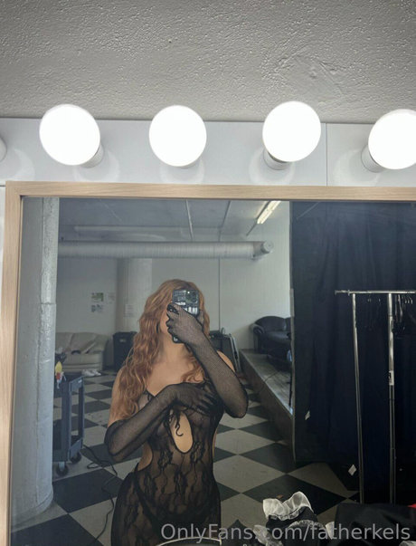 Kelsey Calemine naked pornstar img