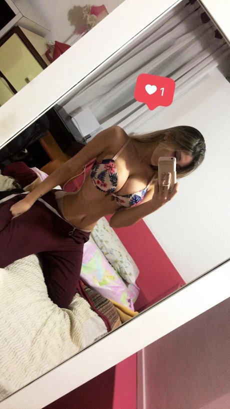 Belu Ottobri model xxx pictures