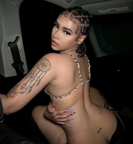 Indyamarie star top images