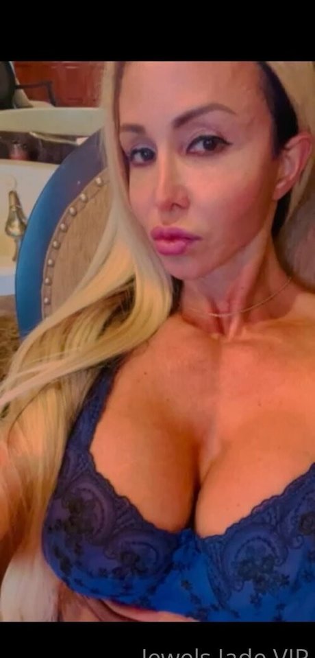 Jewels Jade perfect star photo