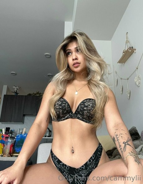 Cammylii model nude image