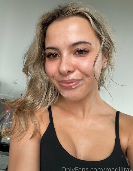 Madiiitay erotic model pics