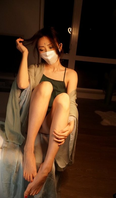 Hong Kong Doll pornstar sexy pic