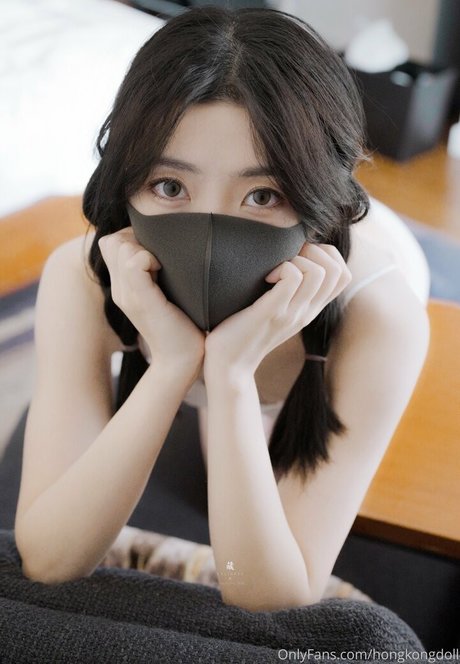 Hong Kong Doll hot model photos