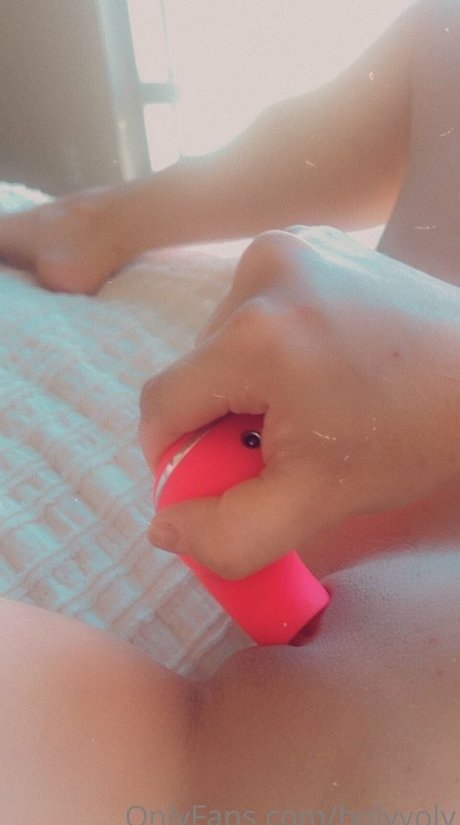 hollyoly nudes star picture