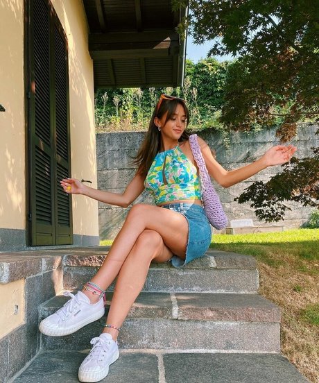 Martina Socrate pornstar naked photos