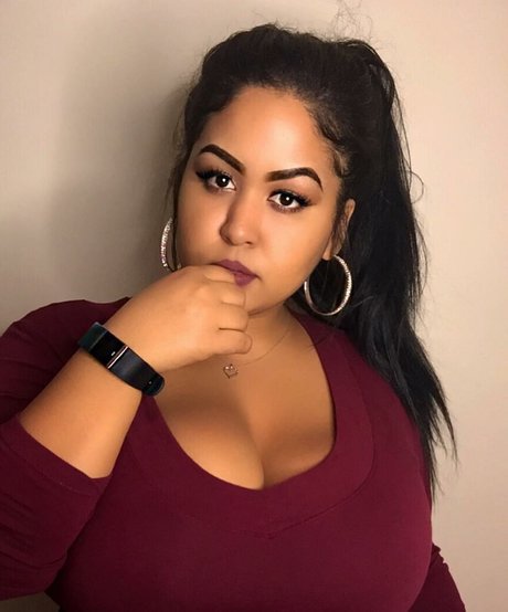 uilanibabe high quality pornstar pics