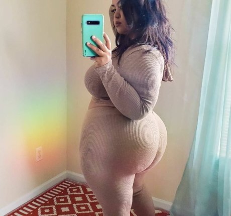 uilanibabe sexy actress pics