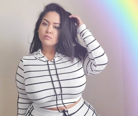 uilanibabe exclusive actress pic